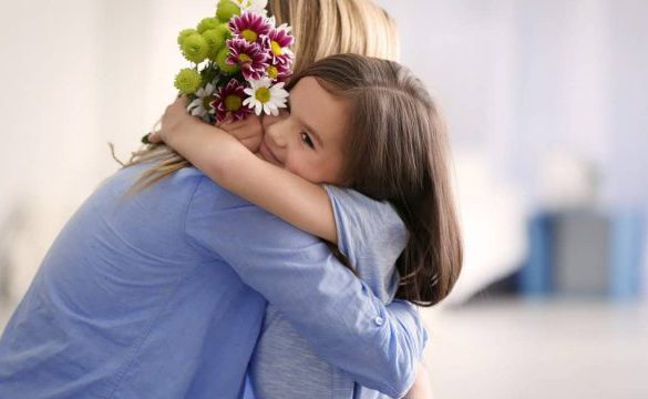 الشاعر محمد هادي عون يقول: “أمي بكت لسماعها!!”