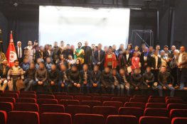 المسرح الوطني يستضيف أطفال قرية ” آس وآس” وجانحين من مراكز الإصلاح