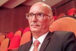 الشاعر المصري عادل ادريس : قصيد بعنوان “صورة للذكرى”