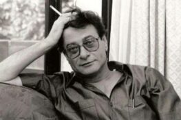 بورتريه الشاعر الفلسطيني محمود درويش: “القصيدة التي صارت وطناً”