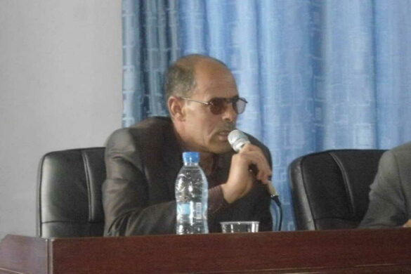 عبد الرحمن سالت من الجزائر يقول “أنت في متن الغيب سؤال”