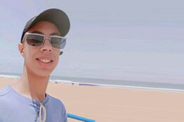 وليد سرنان يناجي البحر ويقول “أيا بحر، قل لي”