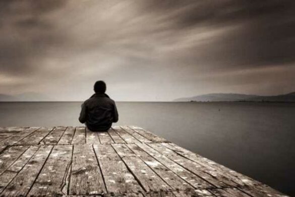 مصطفى عبدالملك الصميدي يكتب “بوحٌ من الصخر!!”