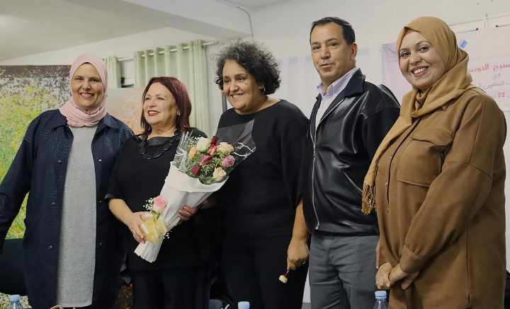 وفاء الطبوبي من “آيام قرطاج المسرحية” الى “مسرح الادماج” بأريانة