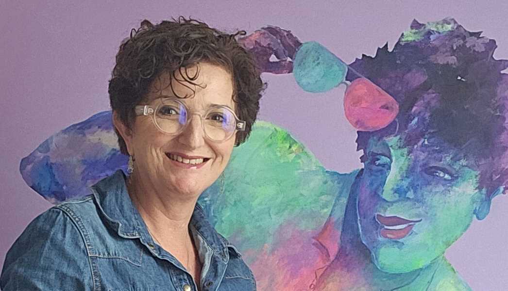 La galerie Kalysté: Exposition solo de l’artiste Nadia Dhab, intitulée « À pleins tubes » du 13 décembre 2025 au 3 janvier 2026