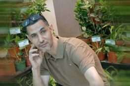 إدريس أبورزق/المغرب: نثرية بعنوان “لا أفتقدك… أنا فقط فارغ”