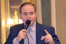 طلعت العسيلي / مصر: قصيدة العامية بعنوان “على شط أحلامنا”