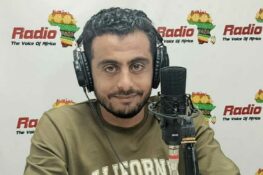 واقع التعليق الرياضي في تونس: بين بريقٌ يضيء الملاعب العربية.. وأزمةٌ تخنق الملاعب المحلية