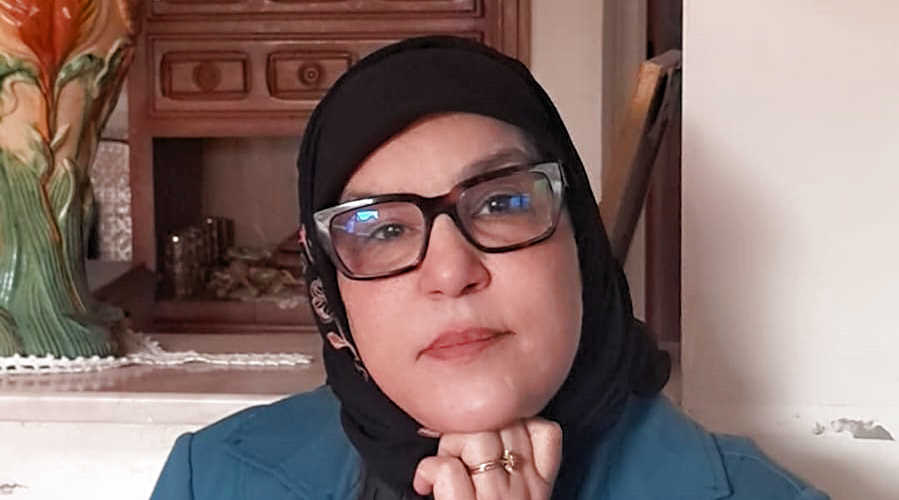 حفيظة الفائز – المغرب: نصّ بعنوان “يقينٌ على صدرٍ حنون”